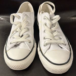 Women’s leather Converse